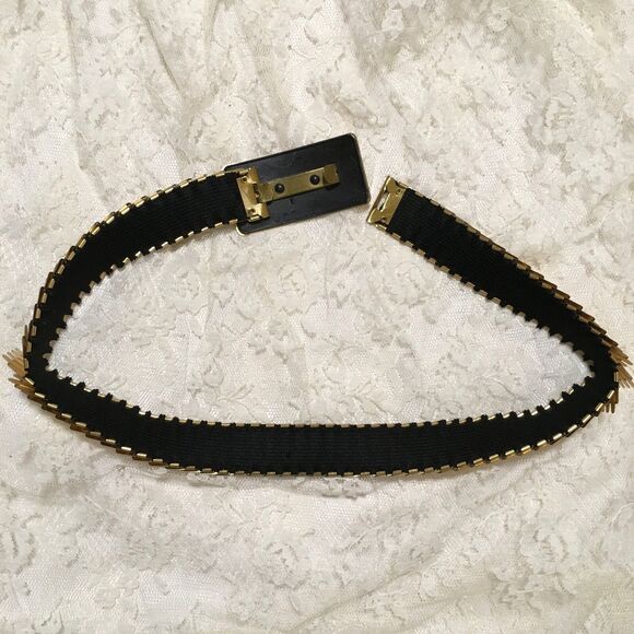 Vintage Art Deco Revival 80s Belt Gold Tone Metal Fish Scale Stretchy  26\